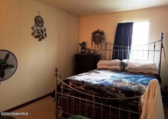 Building Photo - 24 Vosburgh Rd