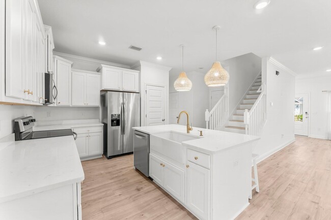 Building Photo - 25 Krewe Cir