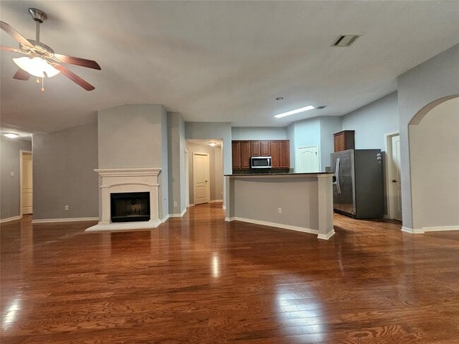 Building Photo - 2035 Intrepid Dr