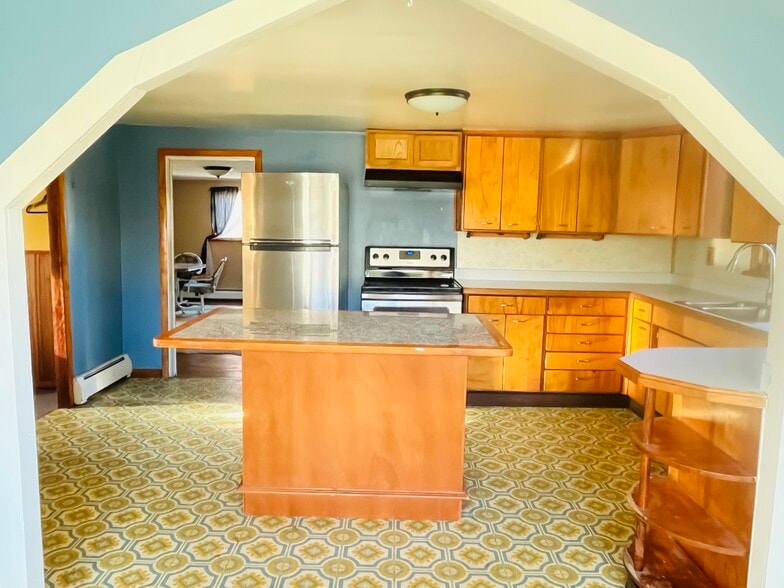 Kitchen - 3923 County Route 57