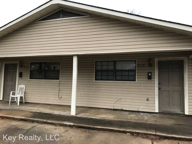 Primary Photo - 1 br, 1 bath House - 219 Lakeview