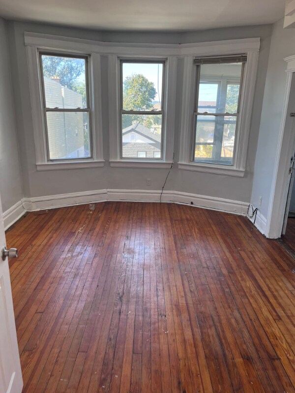 Building Photo - 38 Ellis Ave