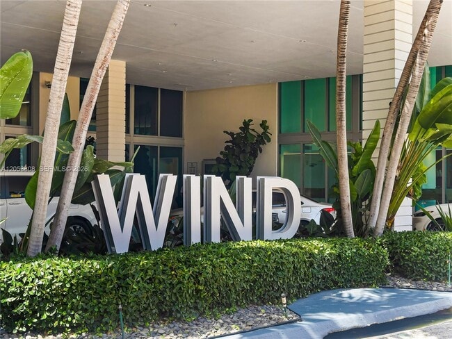 Building Photo - 350 S Miami Ave