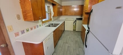 Building Photo - 421 Prentis Ave