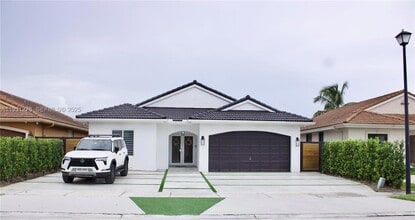 Building Photo - 16056 SW 66th Terrace