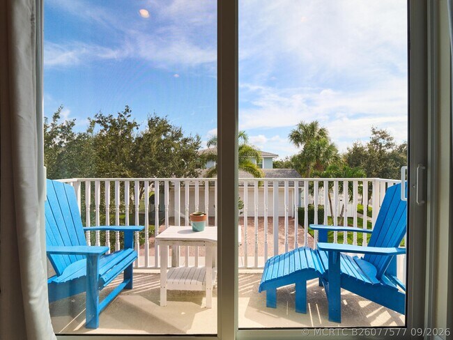 Building Photo - 1080 Community Dr