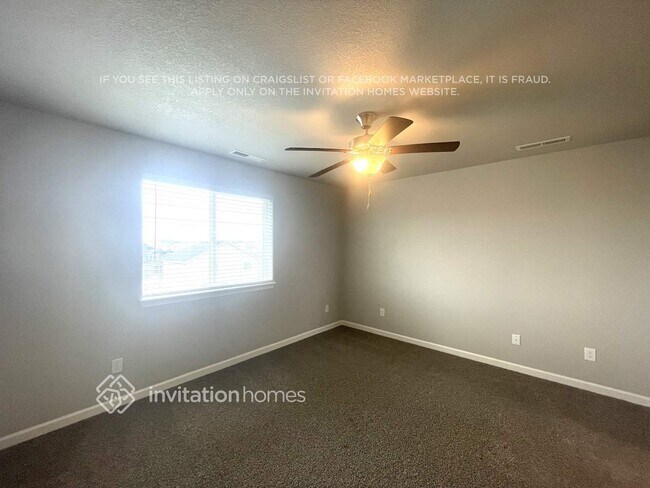 Building Photo - 10865 Nolin Dr