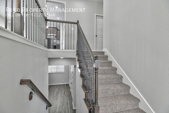 Building Photo - 16965 S Walter St