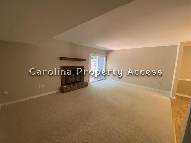 Building Photo - 33 Willow Bridge Dr