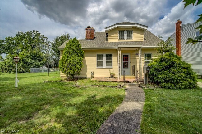 Building Photo - 4312 Kenmore Ave