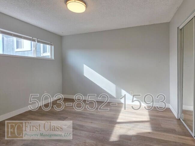 Building Photo - 12345 SW Hall Blvd