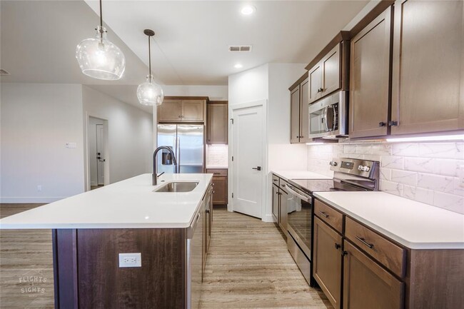 Building Photo - 3841 Kala Dr