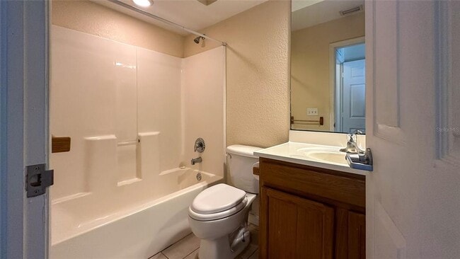 Building Photo - 6944 Rosemont Dr