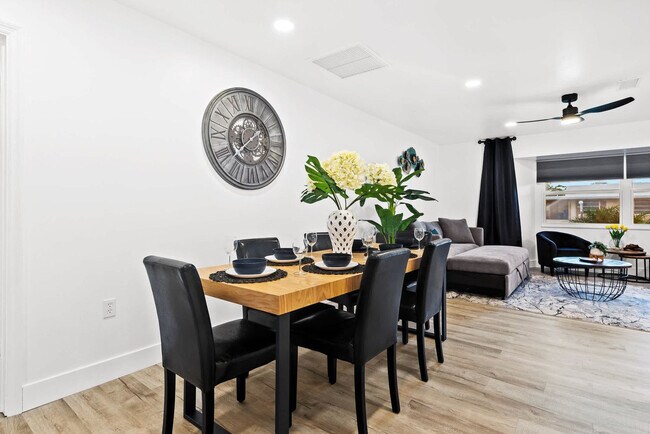 Building Photo - 1311 Cypress Ave