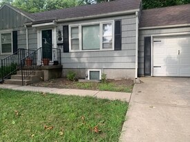 Building Photo - 7808 Juniper Dr