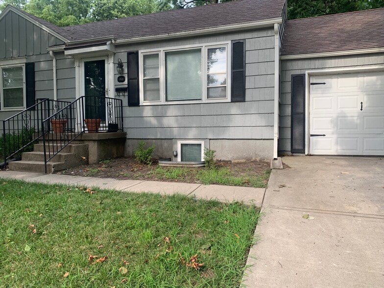 Primary Photo - 7808 Juniper Dr