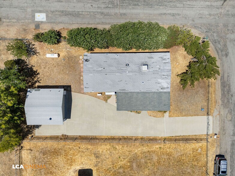 Building Photo - 6004 Maple Ave