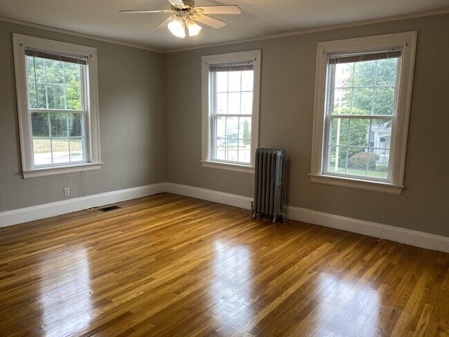 Building Photo - 60 Washington St