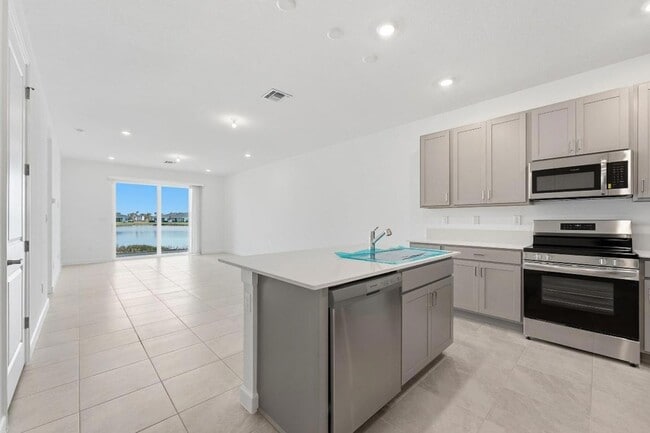 Building Photo - 6418 Seabright Ter