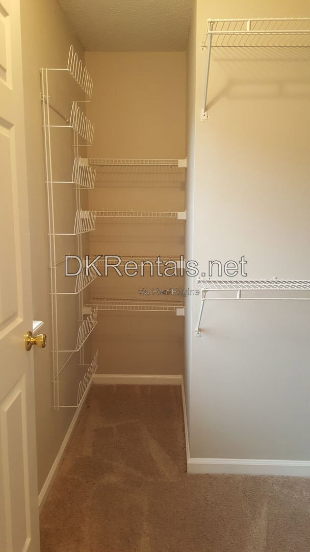Building Photo - 2160 Denson Ln S W