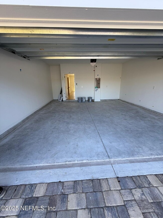 Building Photo - 173 Wood Breeze Wy