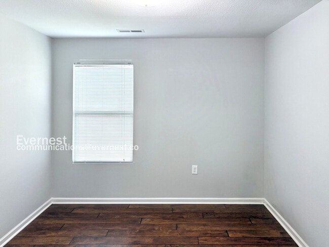 Building Photo - 193 Sagebrook Dr