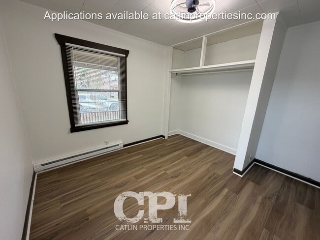 Building Photo - 1213 Ross Ave