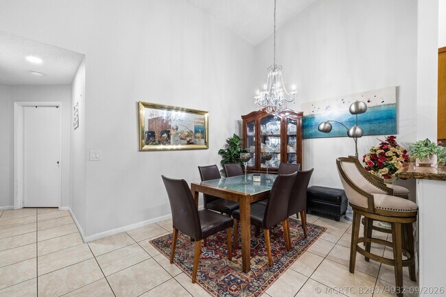 Building Photo - 10933 Stafford Cir S