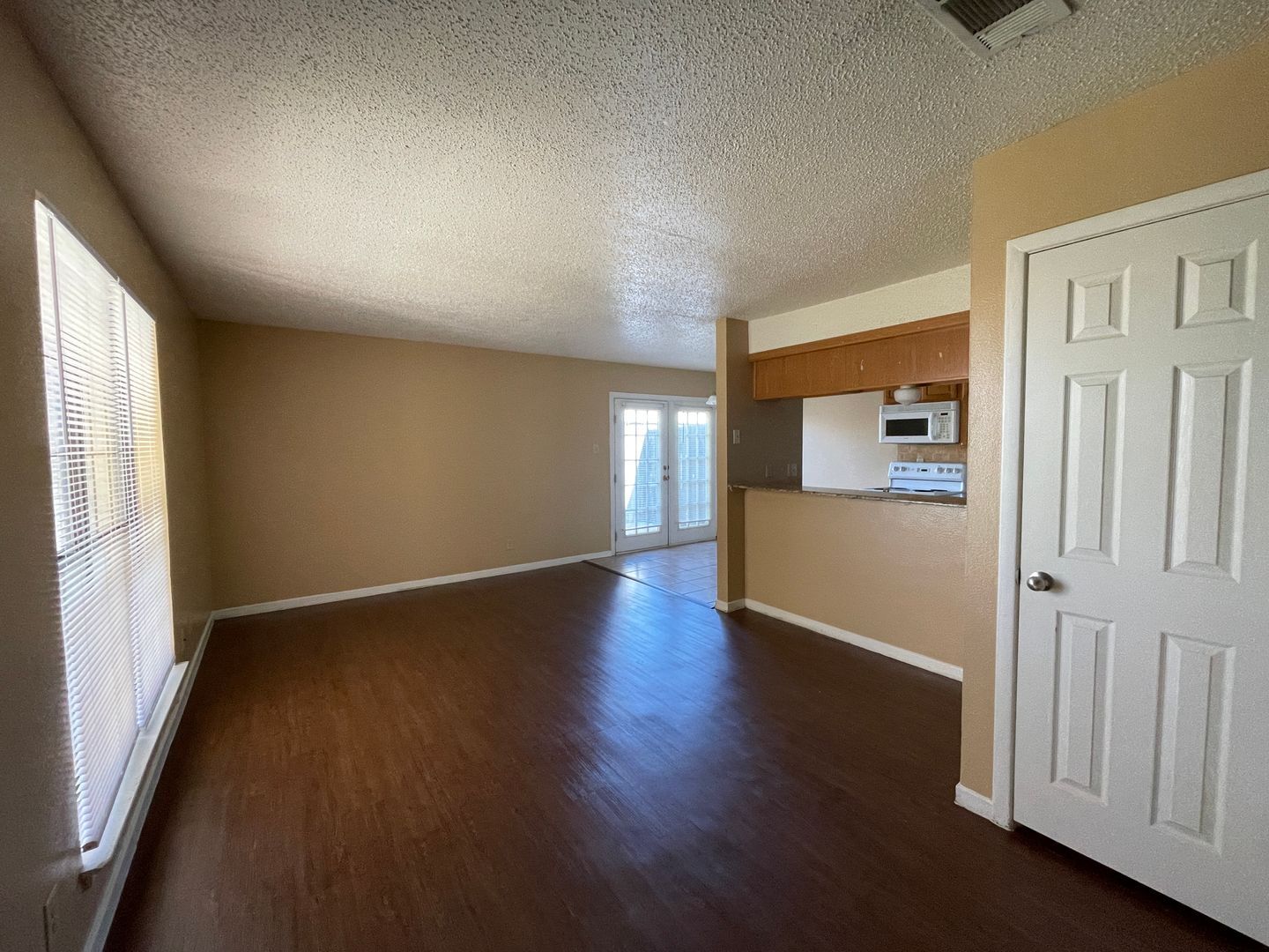 Building Photo - 1102 Covey Ln