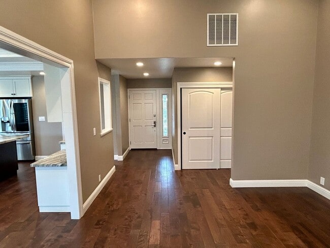 Building Photo - Clean & sharp San Ramon home for lease