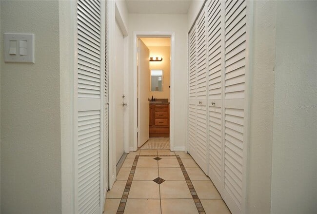 Building Photo - 7605 Glades Ct
