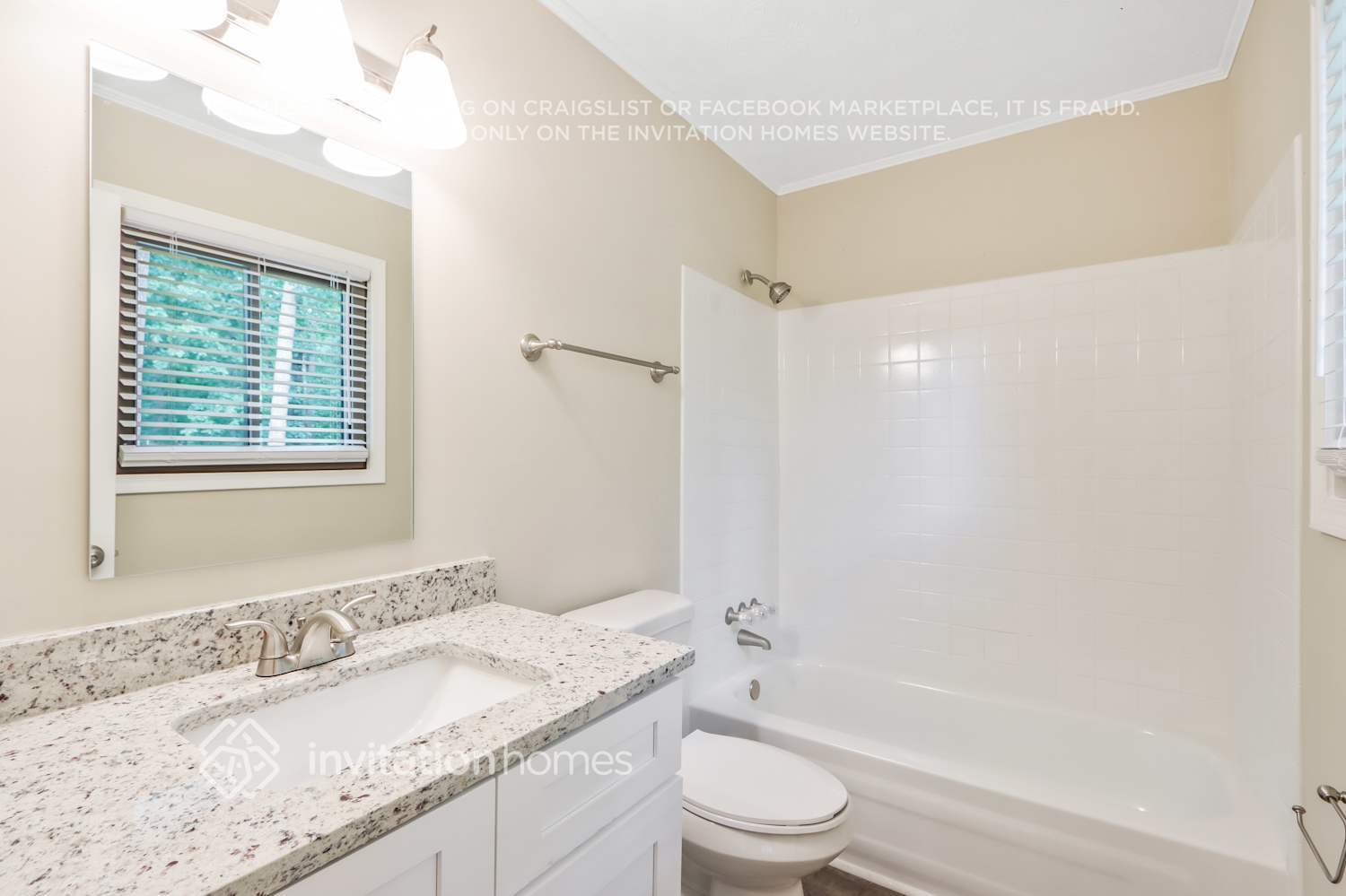 Building Photo - 3164 Periwinkle Dr