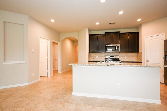 Building Photo - 29354 Dunns Creek Ct