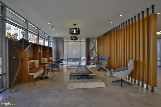 Building Photo - 145 Riverhaven Dr