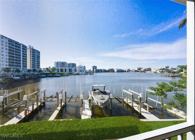 Building Photo - 9103 Vanderbilt Dr