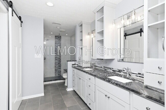 Building Photo - 9224 Oak Knoll Ln