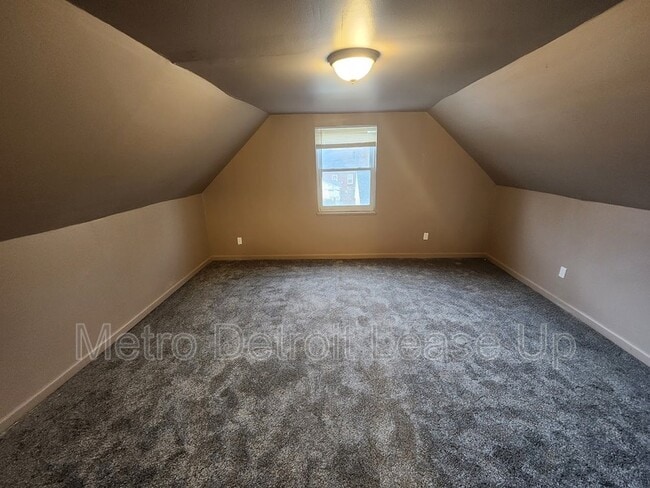 Building Photo - 10724 Whitehill St