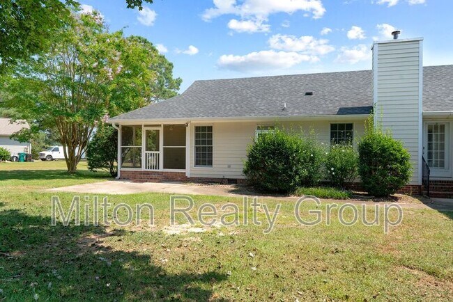 Building Photo - 464 Tirzah Dr