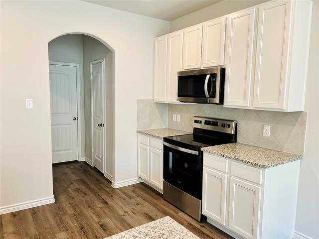Building Photo - 8308 White Pine Dr