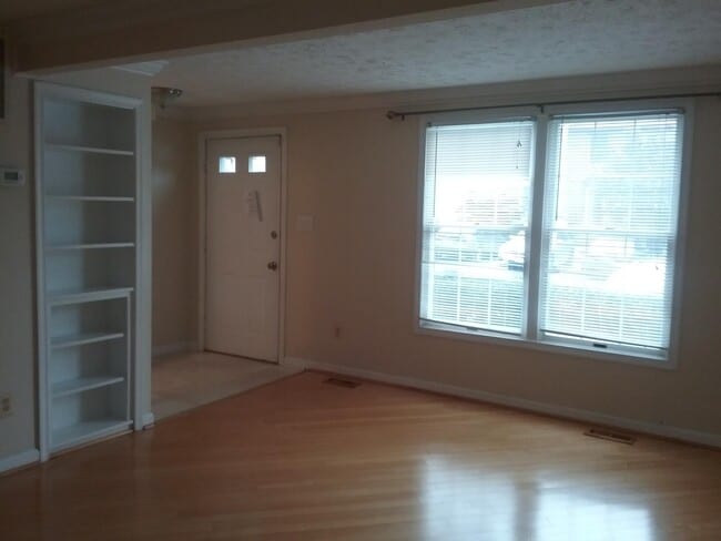 Building Photo - 7993 Tyson Oaks Cir