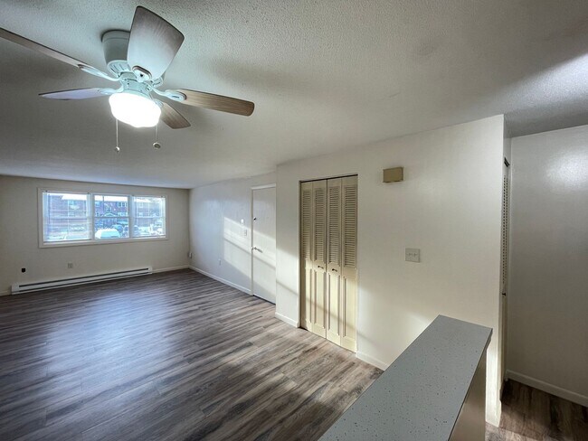 Building Photo - 177 Loudon Rd