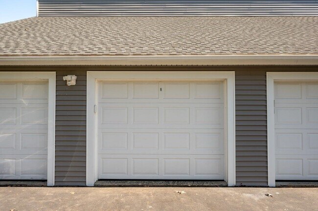 Building Photo - 7B Gagnon Hill Rd