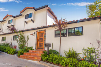 Building Photo - 1374 Miller Pl