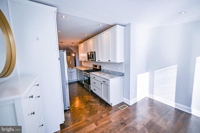 Building Photo - 3013 Elliott St