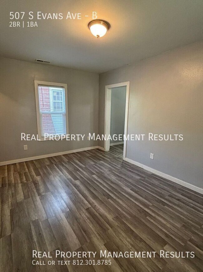 Building Photo - 507 S Evans Ave