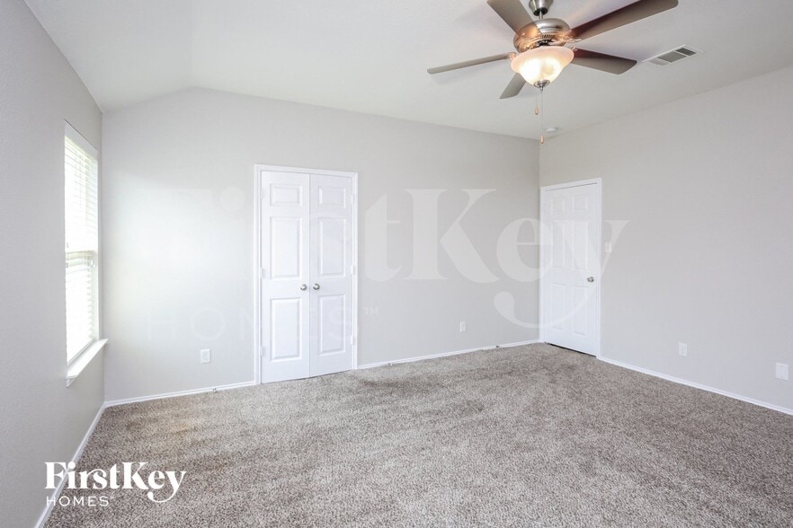 Building Photo - 2037 Cattle Creek Rd