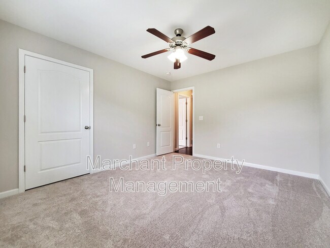 Building Photo - 138 Autumn Hill Rd
