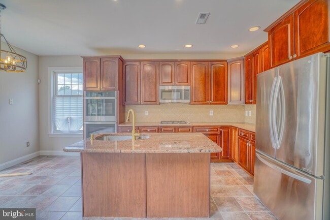 Building Photo - 9902 Player Dr