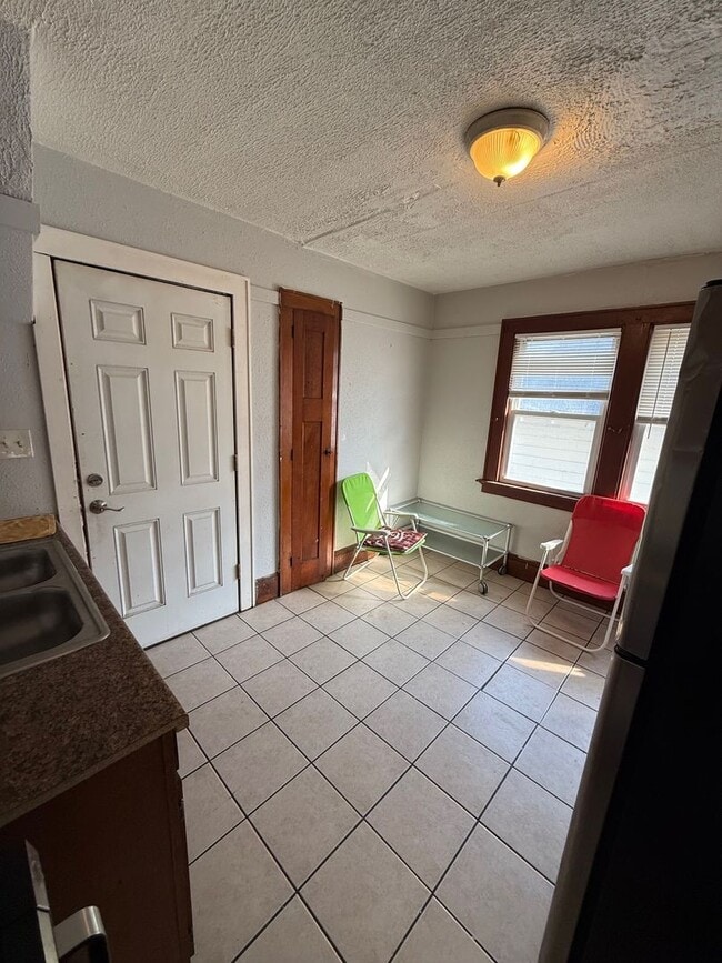 Building Photo - 3600 N Vel R. Phillips Ave