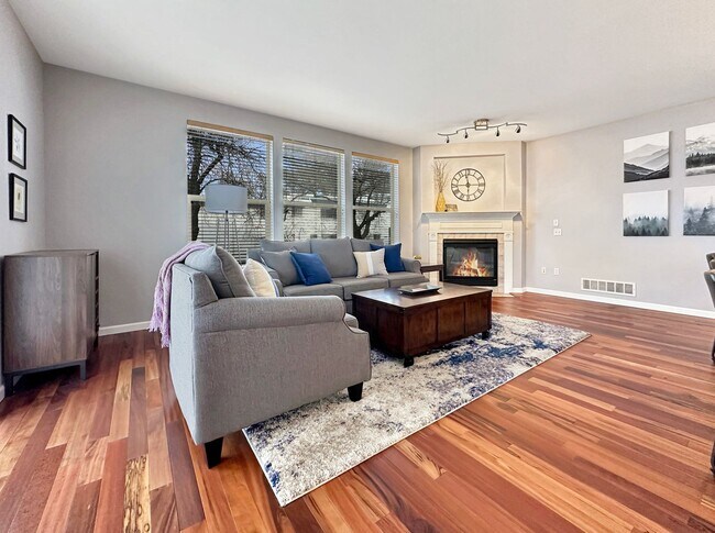 Building Photo - Large 2 bed 2 bath condo for rent near Sloans Lake